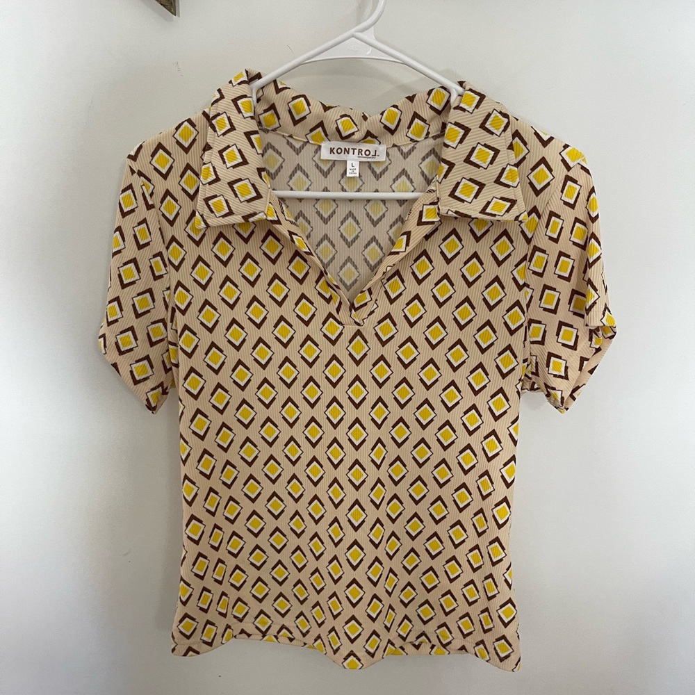 🇺🇸Kontrol short sleeve top
